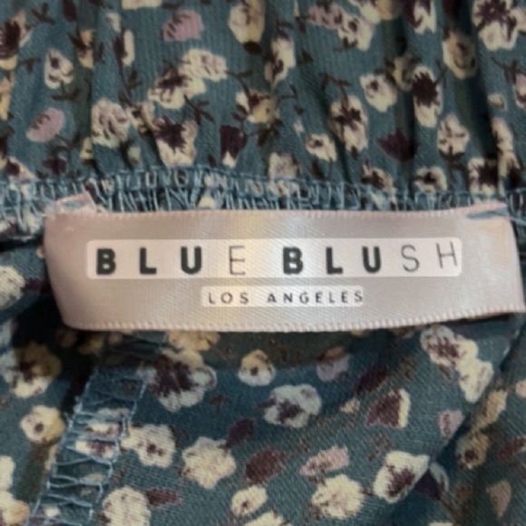 Blue Blush Los Angeles Blue Floral Patterned Women's Shorts. Size Small. Scandi - Picture 2 of 6